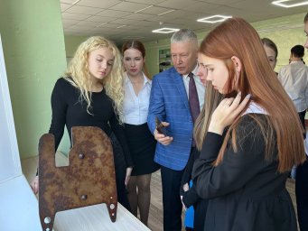 Музей в школе № 30 Петропавловска-Камчатского