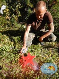 Реставрация памятника погибшему экипажу самолета